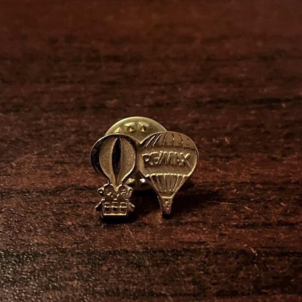 Remax Realty Company Hot Air Balloon Gold-Tone Lapel‎ Hat Pin